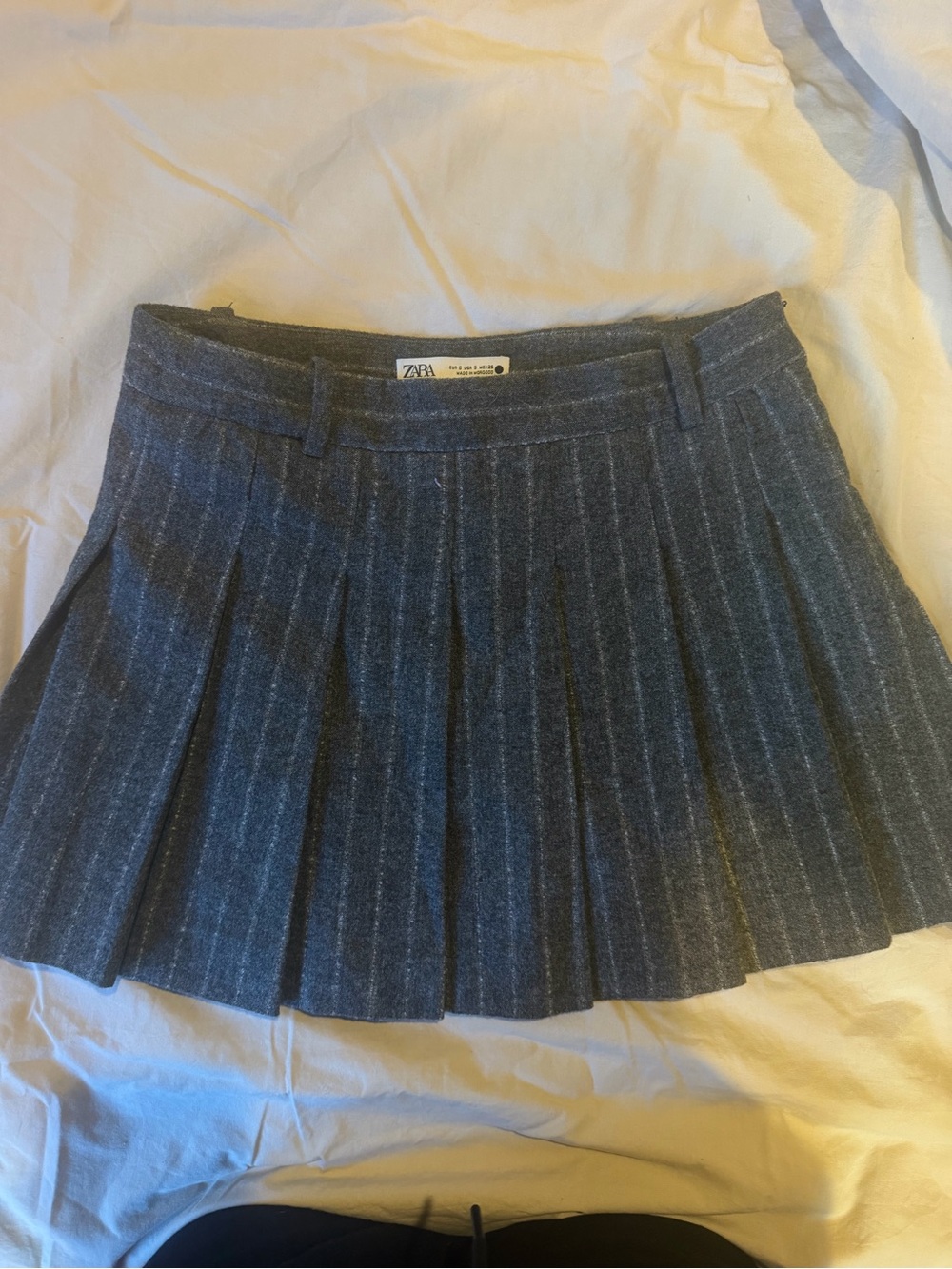ZARA woman skirt with Gray